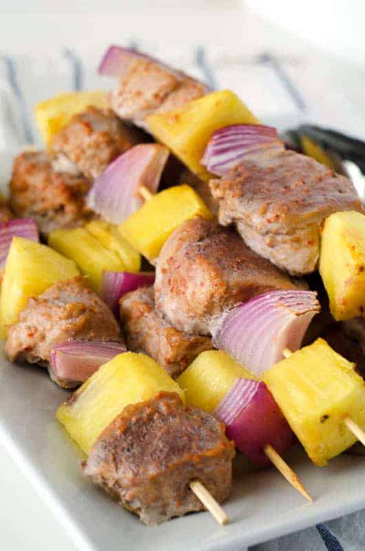 Pork and Pineapple Skewers | PaleoScaleo.com