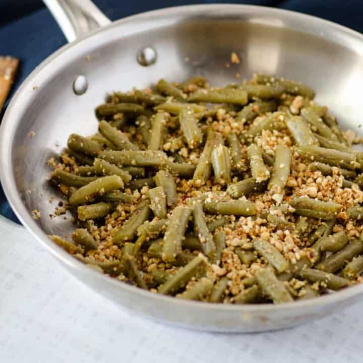 Pan Seared Canned Green Beans with Cashews and Garlic