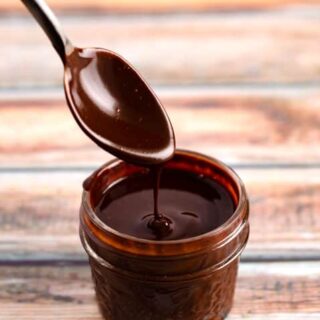 Easy Vegan Chocolate Sauce