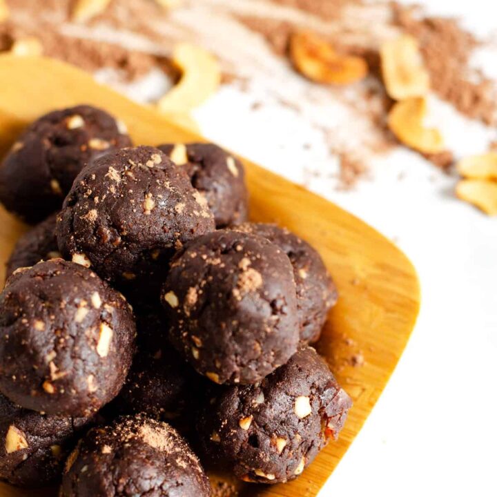 Healthy Homemade Paleo Protein Balls